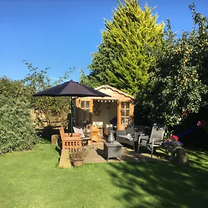 https://oscar-park-farm.yorkshirehotels.net
